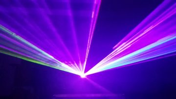 Đèn laser công suất lớn